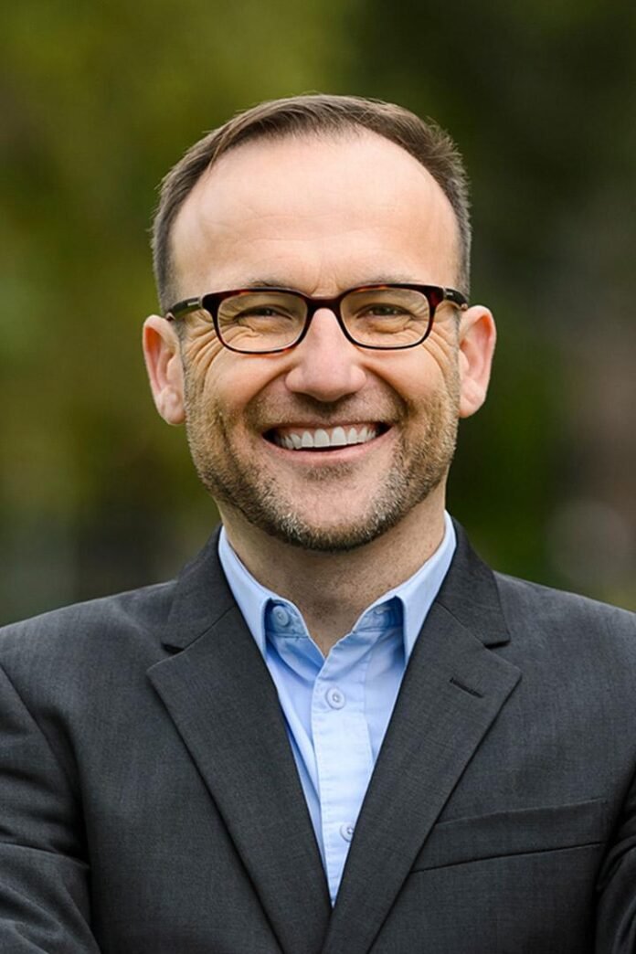 Greens Leader