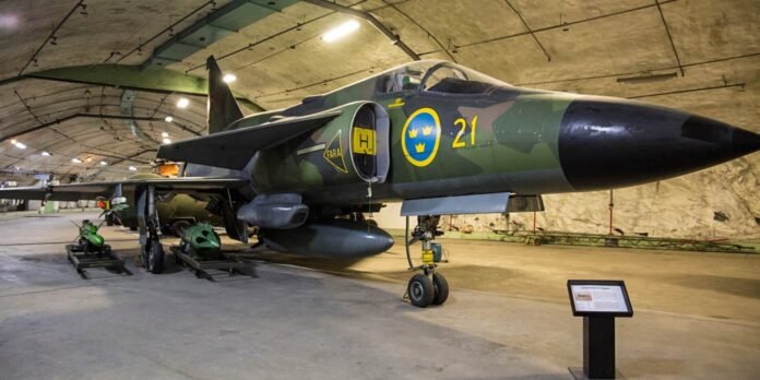 Iran Strikes US Air Bases
