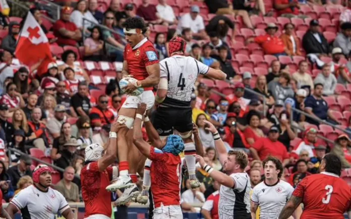 4K0Q1LS_Tonga_wins_lineout_jpg