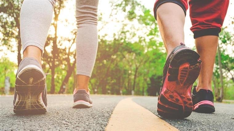 walking-decrease-the-chances-of-ilness