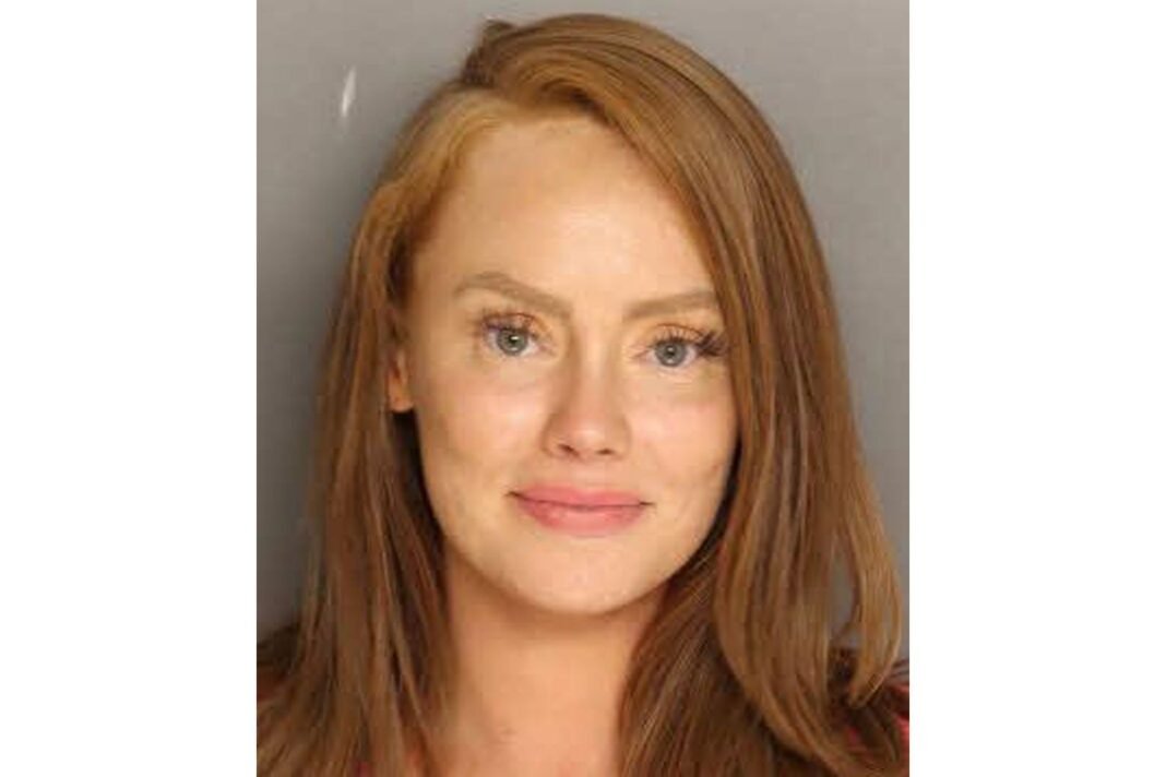 Kathryn-Dennis-100425-30ae0715290a4ae7af70e50a7a7616fb